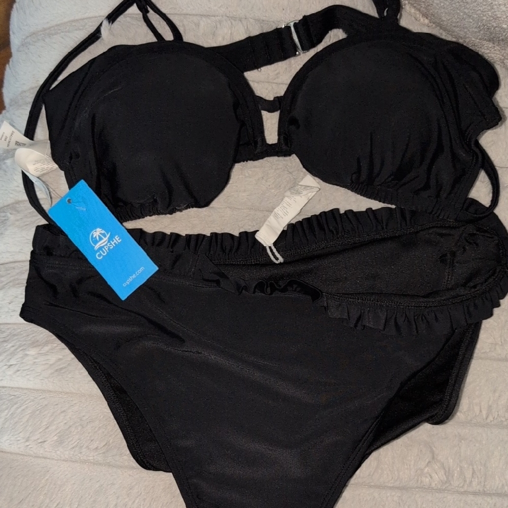 Cupshe Elegant Black Bikini Set - Picture 1 of 5